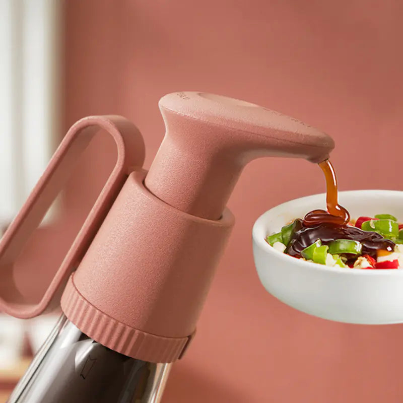 Squeezer for Glass Fuel Bottle with Pressing Head