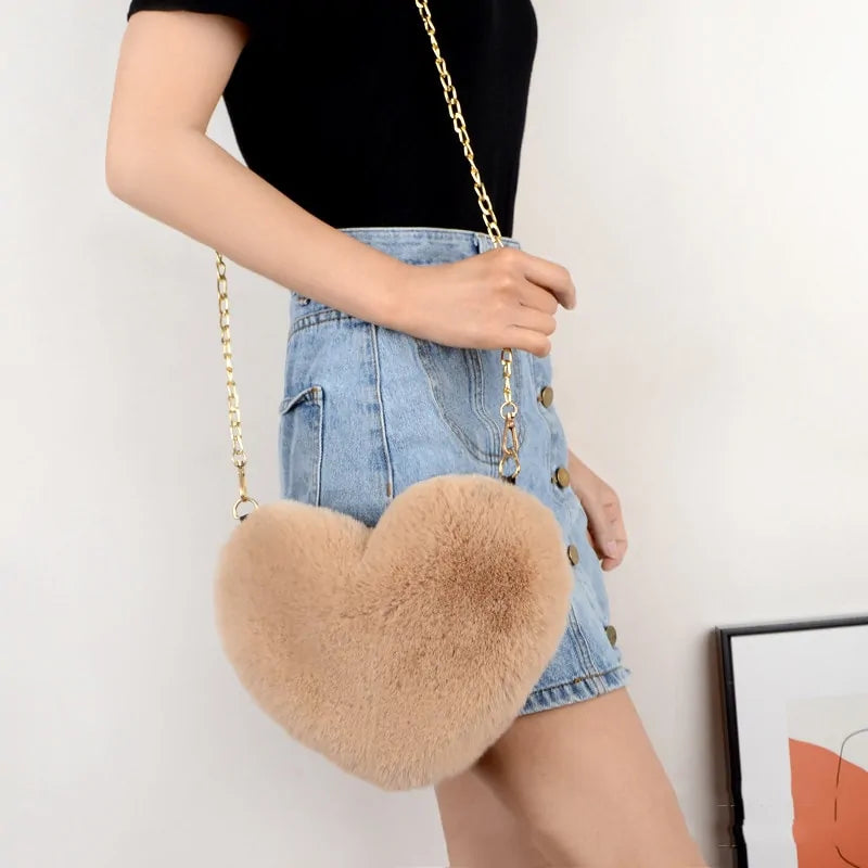 Women's Heart Shaped Faux Fur Crossbody Wallet