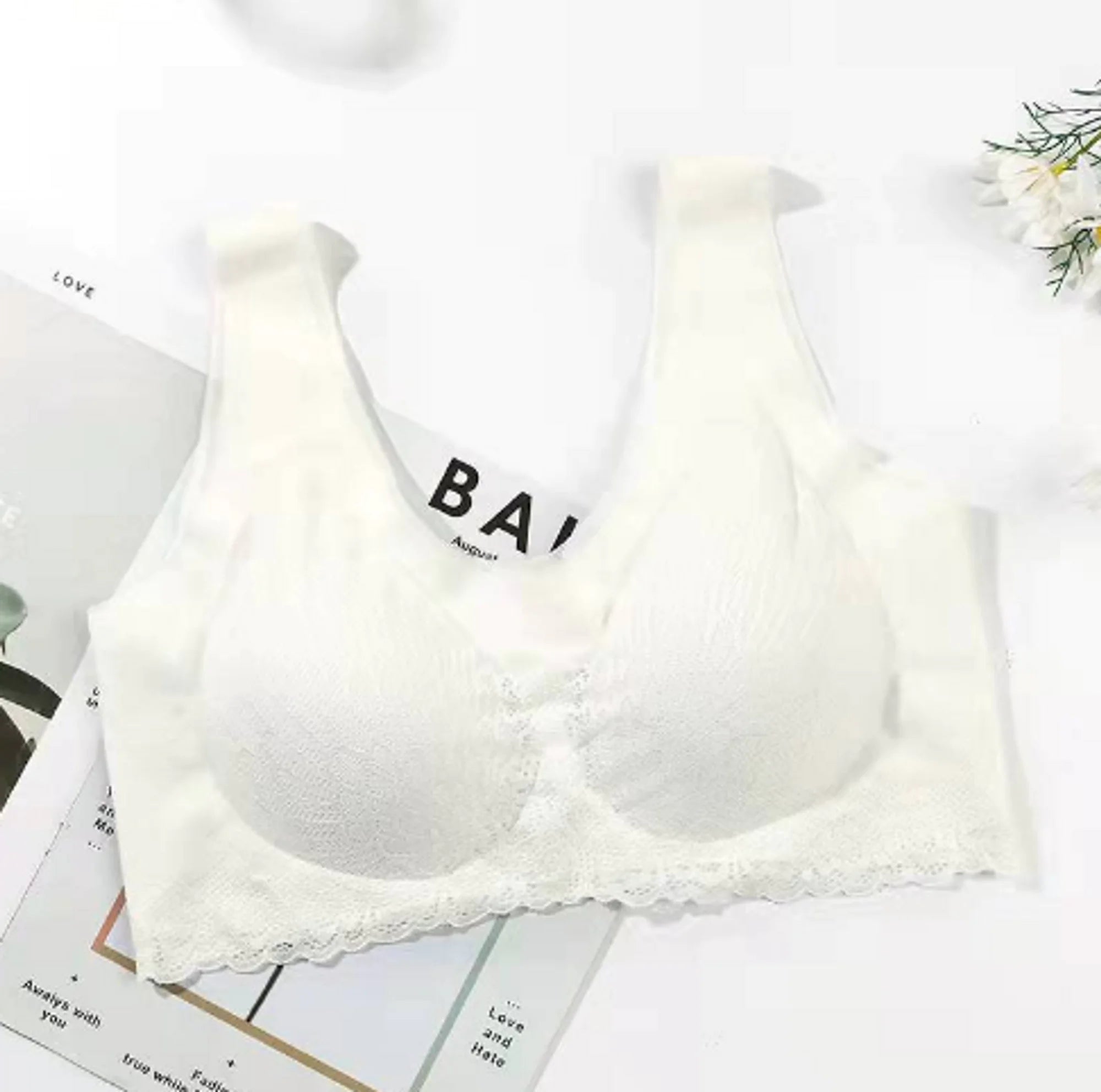 Shock-Proof Latex Pad Lace Bra