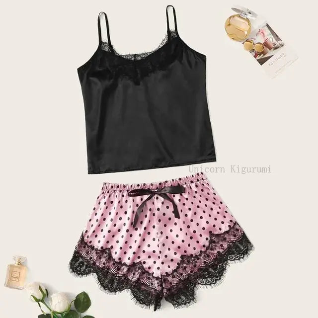 Printed Lace Pajama Set: Elegant Sleepwear