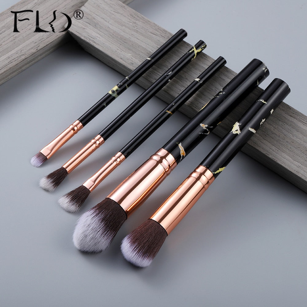 Multifunctional Makeup Brush