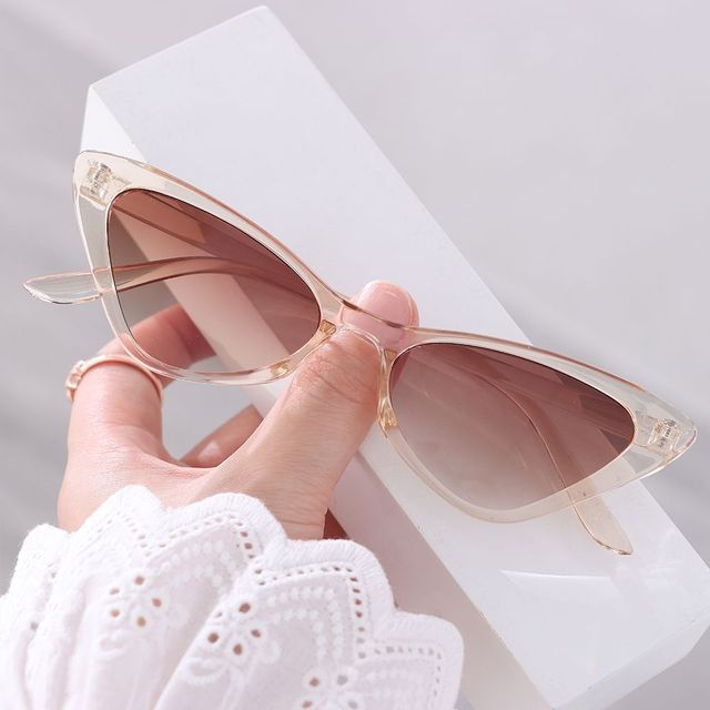 2022 New Vintage Cat Eye Sunglasses